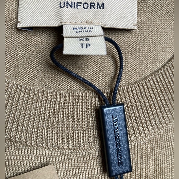 Burberry Uniform 100% Merino Wool Short Sleeve Crew Neck Sweater XS Caramel - Picture 8 of 11